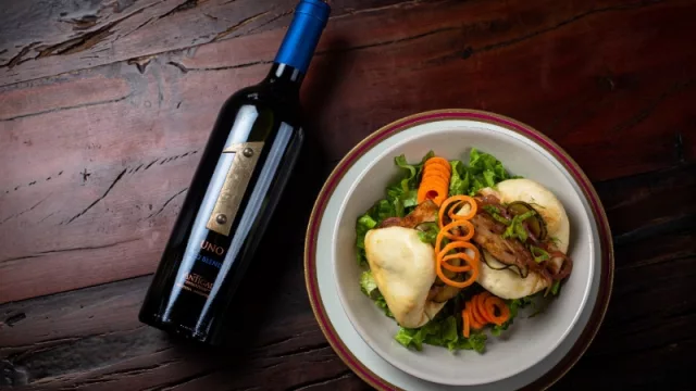 UNO Red Blend para descorchar el Dia del Amigo