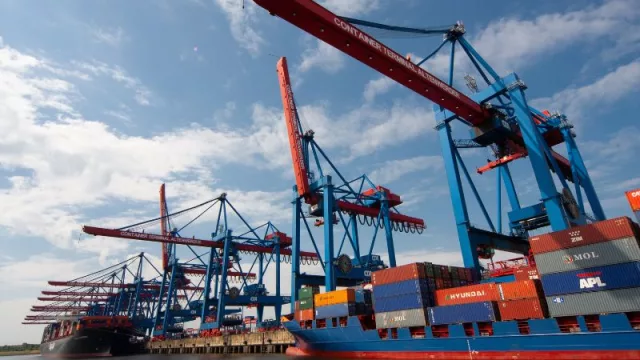 Falta de infraestructura y mediterraneidad: ¿cómo enfrentar dos aspectos que frenan los acuerdos comerciales?