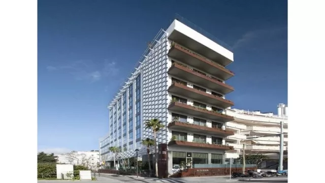 Super chic y con vistas increíbles: así es el lujoso eco hotel de Leo Messi en Sitges