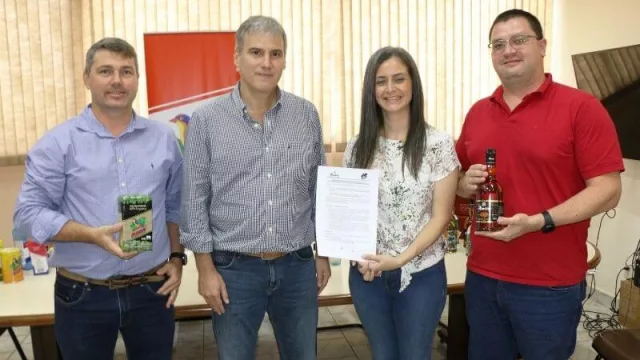 Fortín y Pajarito apuntan al mercado europeo fusionando ron y yerba mate