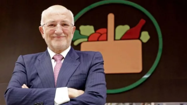 Juan Roig: al país lo movemos nosotros, los empresarios (“salgamos del armario”, invita)