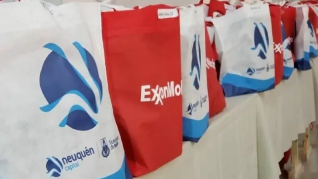ExxonMobil entregó equipamiento a jóvenes de la ciudad de Neuquén