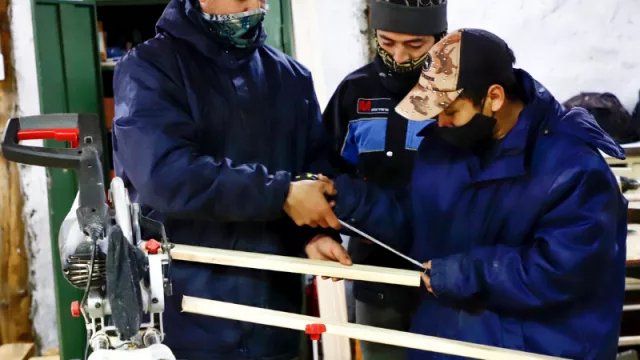La escuela del futuro está en camino: brinda talleres de oficios para jóvenes que buscan insertarse en el mundo laboral