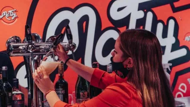 El desafío de abrir negocios gastronómicos en plena pandemia y ¡que salga bien! (Mc Fly y Fried Chicken House le dan el toque original a la city neuquina)