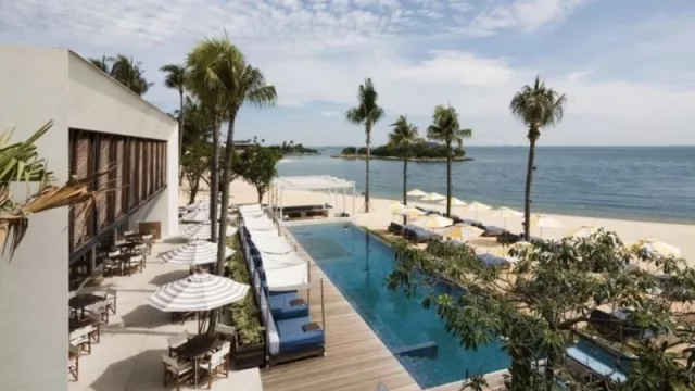 Por qué estar en un coworking de Gràcia si puedes trabajar desde aquí (y no es ninguna broma, esto propone The Startup Island)