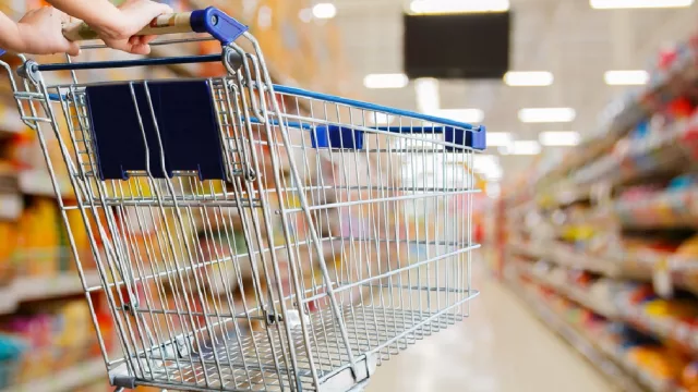 Paritarias e inflación: cuántos salarios se perdieron en los últimos tres años