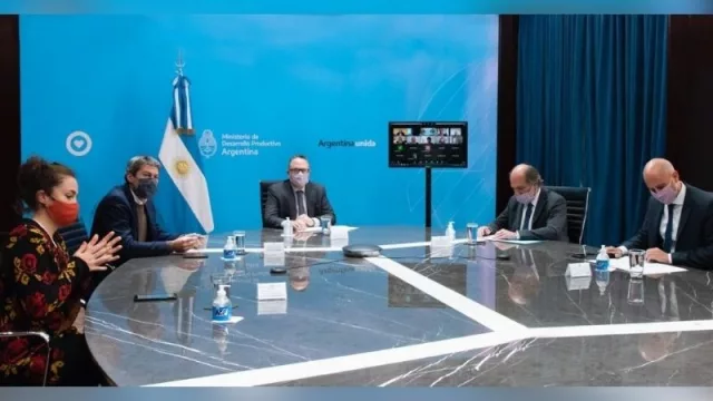 El Gobierno destina más fondos para la línea de crédito a tasa 0% para el sector turístico de todo el país