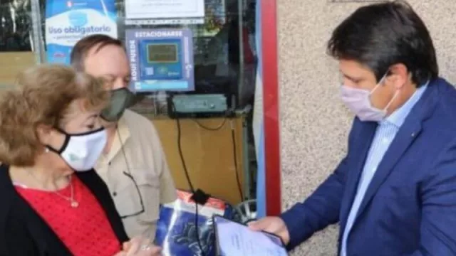 Siguen los reconocimientos a locales históricos en la ciudad de Neuquén: el turno ahora fue de Ballis Autopartes