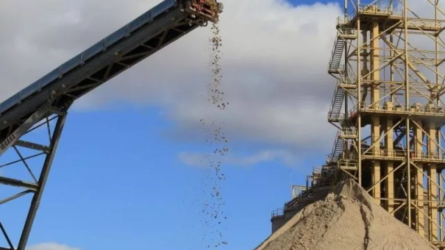 En 2021 ya se consumieron un 68% más de toneladas de arena para fracturas en Vaca Muerta