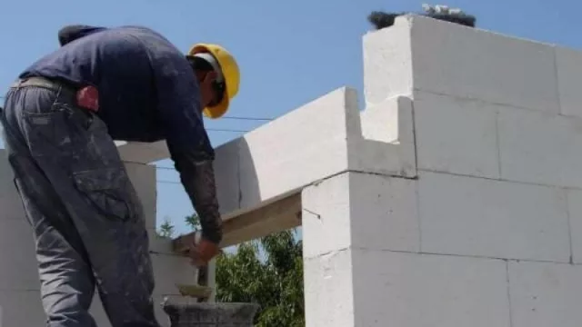 La planta de ladrillos Airblock-Retak prevé inversión y generación de empleo