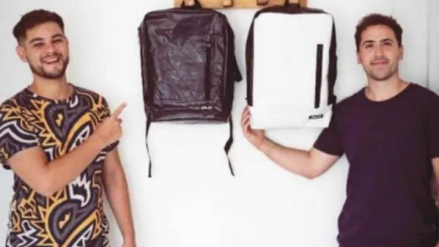 Emprendimiento chaqueño recicla silos bolsa y los convierte en mochilas