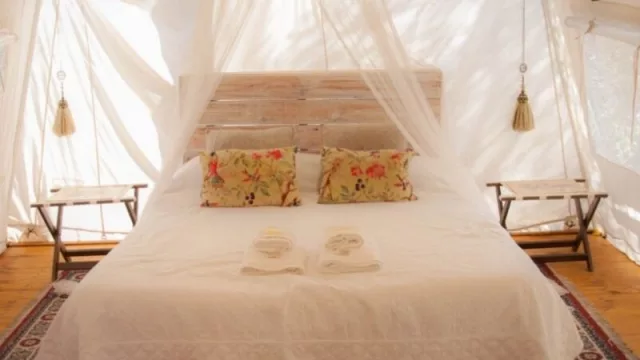 En carpa pero “con glamour”: los glampings, la nueva tendencia para vacacionar (mirá los lugares de Neuquén)
