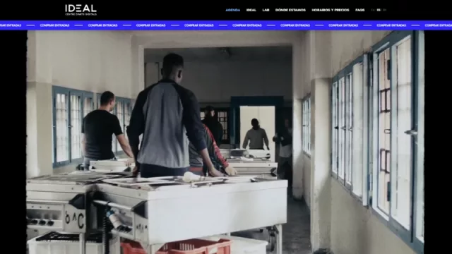 Qué es el “postureo” y por qué resulta clave tener un lugar para ello en tu negocio en Barcelona