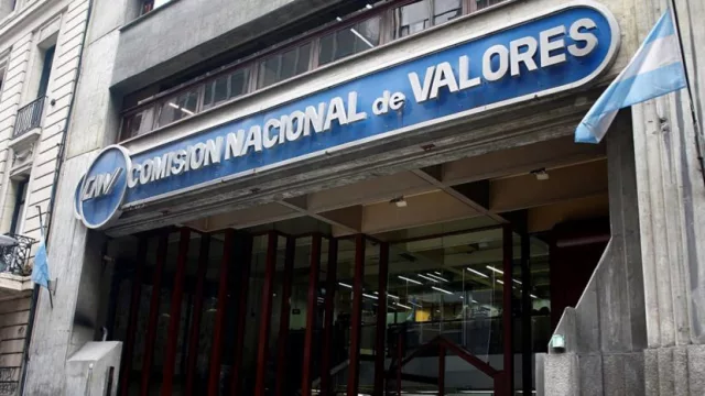 CNV pone una especie de cepo a agentes al dólar Bolsa subsidiado