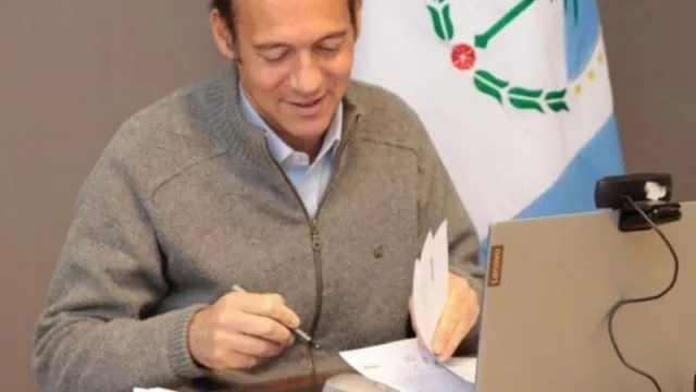 El gobernador de Neuquén, Omar Gutiérrez, presenta proyecto para la creación de una agencia de innovación y ciencia