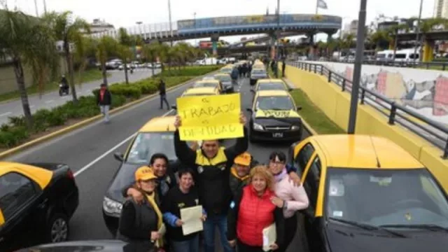 El descontento se hizo sentir: el malestar por las app para taxis llegó a Nación