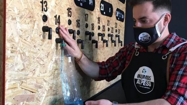 "Insumos al Peso" es la primer ecotienda de limpieza en Neuquén y ahora abrieron una sucursal en la capital