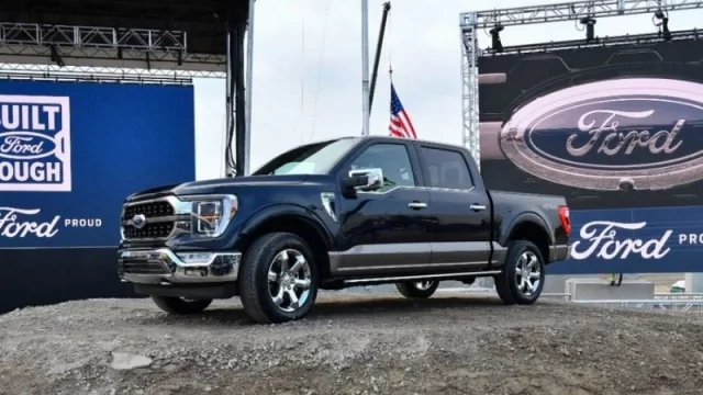 Ford construirá un centro donde fabricará la F-150 eléctrica e híbrida