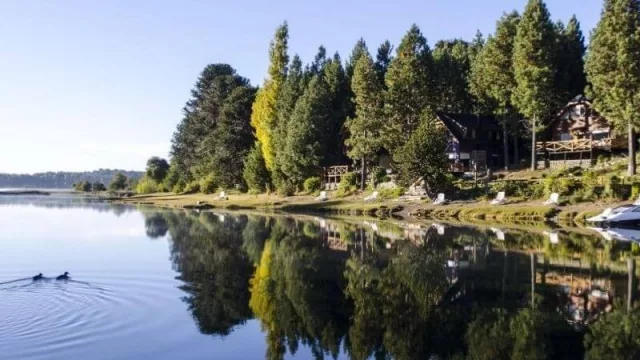 Prestadores de Servicios de Alojamiento de Villa Pehuenia y Moquehue buscan fortalecer la “información” de las actuales medidas sanitarias y de seguridad