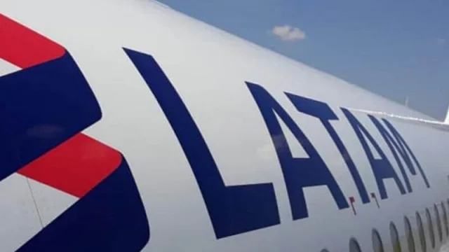 LATAM presenta concurso preventivo pero no afecta a la Argentina (seguirá volando a Neuquén y Bariloche)