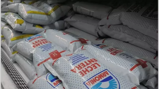 El Gobierno pagará una compensación a comercios que no aumenten el precio de la leche