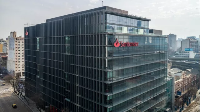 El apoyo a las mipymes continúa: Santander destinó $ 16.000 M en créditos para el pago de sueldos (equivalentes a 350.000 salarios)