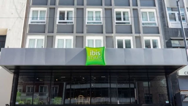 Ibis Styles inauguró su primer hotel en Buenos Aires (Pet friendly y con un diseño inspirado en el ambiente teatral)
