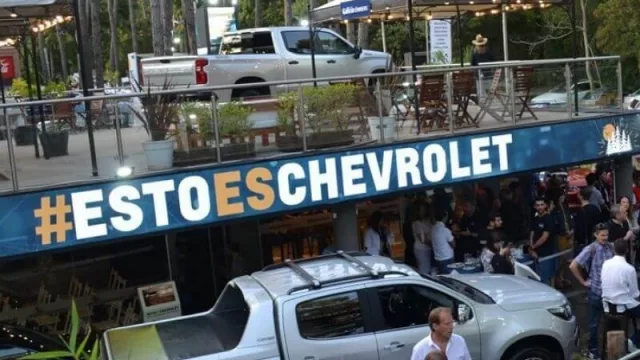 Marketing de verano: las marcas llevan sus pickups a la arena (Parte I)