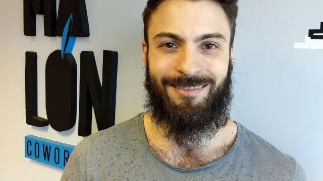 Cuando el talento local potencia “marcas” internacionales (trabaja desde Malón para tennis.com)