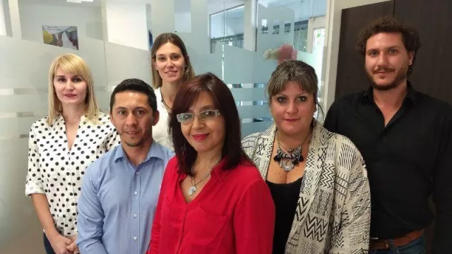 Martins junto a su equipo: Iris Maune, Alexis Aráoz, Milca Florentino, Leopoldo Elias y Marina Ferreiro.