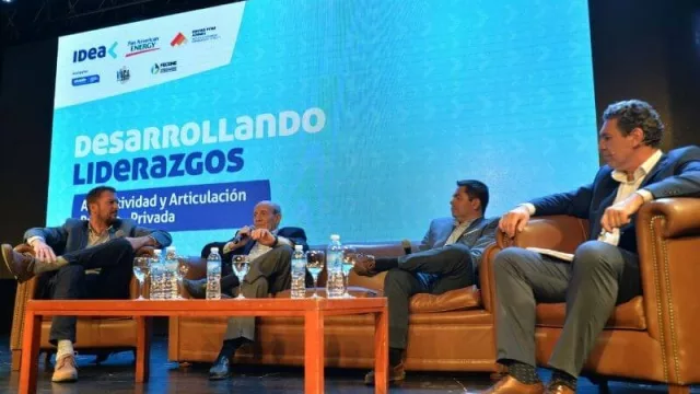 Más de 200 empresarios trabajaron en torno a la innovación y la asociatividad