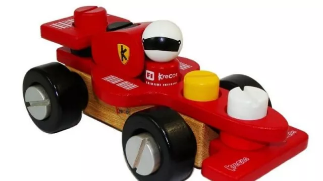 NeuToys, el sueño de fabricar juguetes de madera que dejan huella