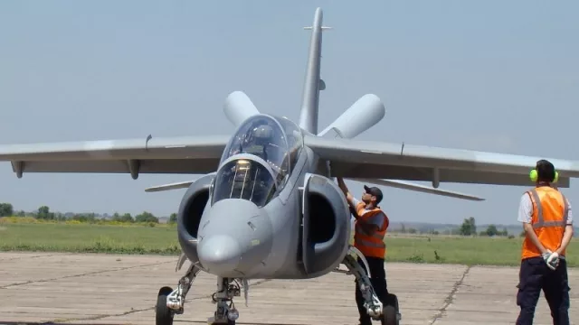 ¡Vuela, vuela…! FAdeA entregó el quinto avión Pampa III a la Fuerza Aérea Argentina