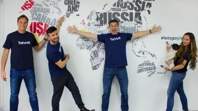 Llegó Bewe a Uruguay: un software que permite gestionar empresas, clientes y más