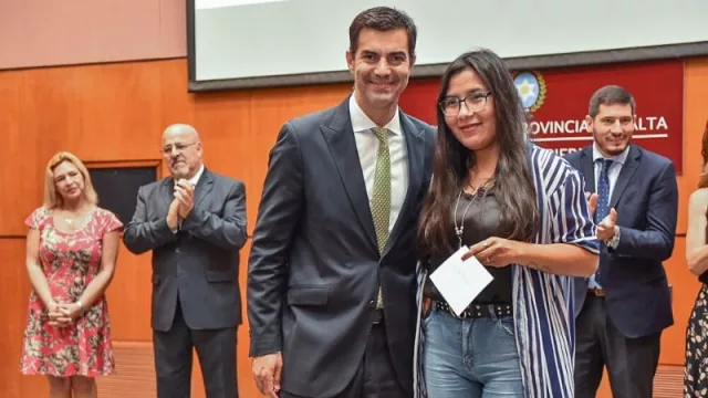 En la recta final de su Gobierno, Urtubey entregó 126 microcréditos a emprendedores