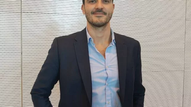 Rebanking ya tiene 23.000 clientes activos y emite Amex (llegan préstamos personas y Mastercard)