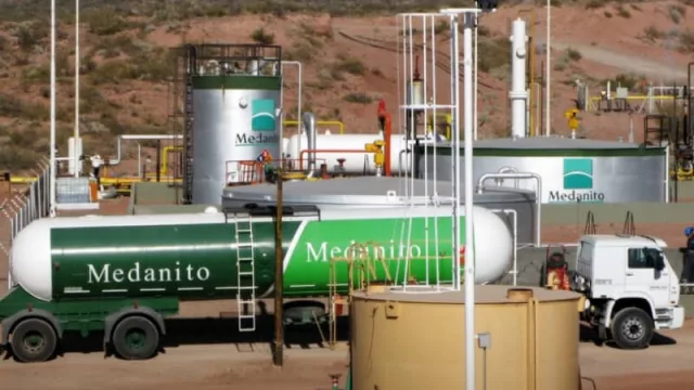 La petrolera Medanito decidió postergar una reestructuración de una deuda que asciende a los millones que dólares