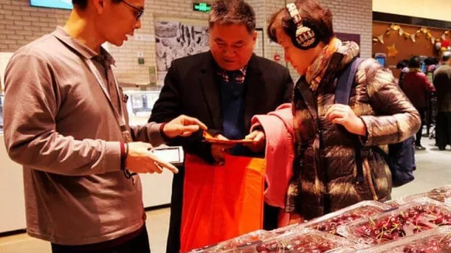 8 importadores internacionales se disputan un mercado pujante: Conocé quiénes vienen por nuestras frutas finas 