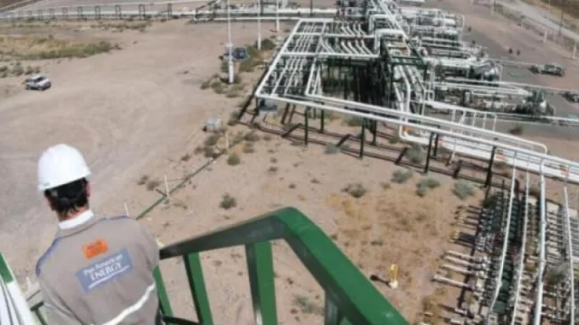 Pese a todo, la producción de petróleo sigue a flote: en agosto superó los 150.000 barriles diarios