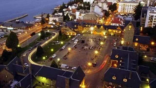 La Asociación Empresaria Hotelera Gastronómica de Bariloche lanzó una campaña para regularizar alojamientos turísticos informales