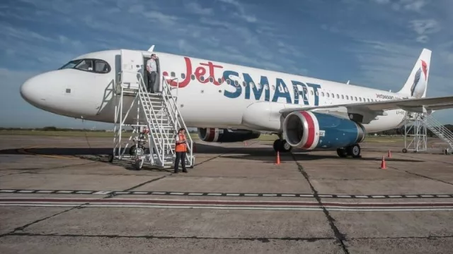 JetSmart redobla la apuesta: tickets con descuentos entre 30% y 70% (para qué destinos y en qué fechas)