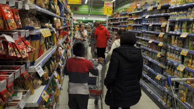 La inflación interanual de Neuquén ya trepó al 58% (los servicios, un jugador clave en el último tramo)