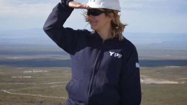 Guillermo Pereyra anunció que impulsará una ley que asegure que las mujeres ocupen el 50% de cupos laborales en el petróleo