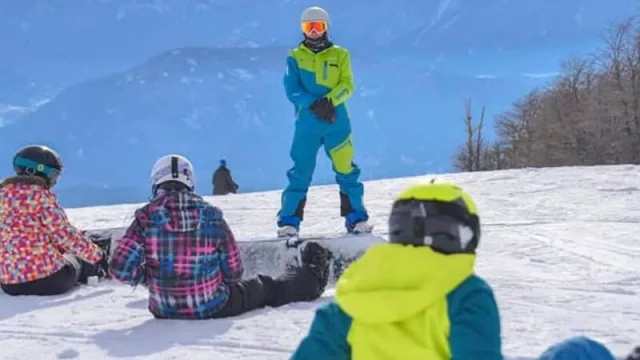 Cerro Chapelco dictará cursos de esquí diferenciales para neuquinos y rionegrinos