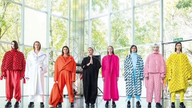 Nous étudions y Nike sporswear: Co-creación de Air Max 720