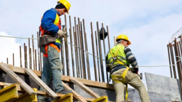 La construcción de casas en desventaja: En Neuquén se construye el doble de m2 para edificios que en viviendas unifamiliares