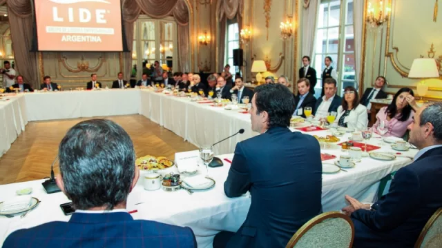 Urtubey pidió “volver a incentivar la inversión productiva y la creación de trabajo”