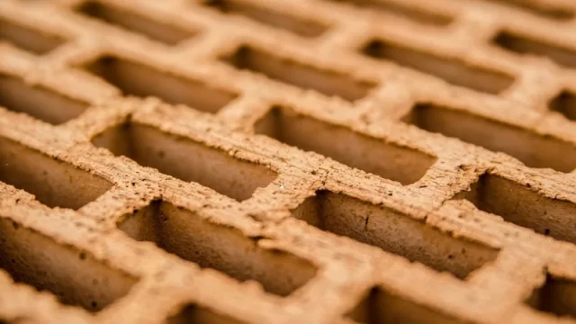 ¿Cómo está la situación de la industria cerámica en Paraguay?