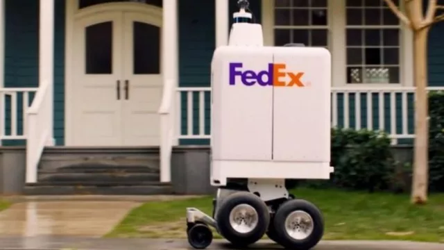 FedEx presentó su robot "todoterreno" para competir mano a mano con Amazon