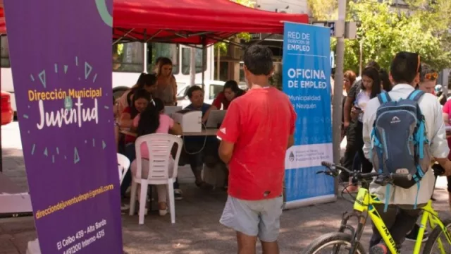 “Armá e Imprimí Gratis Tu CV” convocó a más de 200 personas en su primera semana